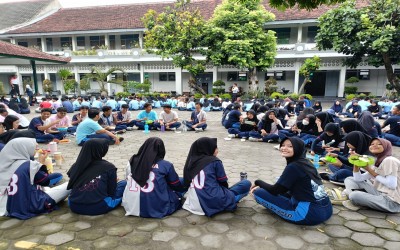 SENAM SEHAT DAN AKSI BERGIZI WARGA SMAN 2 YOGYAKARTA