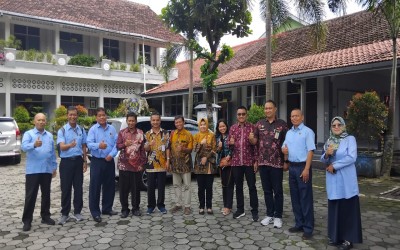 SMAN 2 YOGYAKARTA MASUK FINAL LOMBA KEBERSIHAN SEKOLAH TAHUN 2025